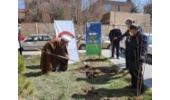 به مناسبت روز درختکاری و هفته منابع طبیعی آئین کاشت نهال در مرکز مخابرات منطقه همدان انجام شد
