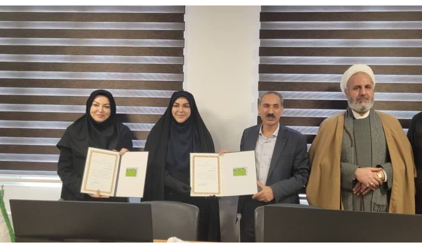 مدیر کل محیط زیست استان همدان و مدیرکل کتابخانه های عمومی استان همدان ، همیار طبیعت شدند