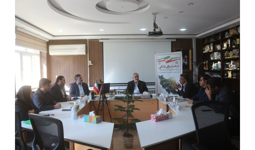 تفاهم نامه همکاری اداره کل منابع طبیعی و آخیزداری و صداوسیمای مرکز همدان امضا شد