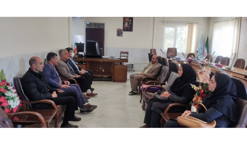 دیدار نوروزی رئیس دادگستری شهرستان ملایر با  رییس و کارکنان اداره منابع طبیعی و آبخیزداری این شهرستان 
