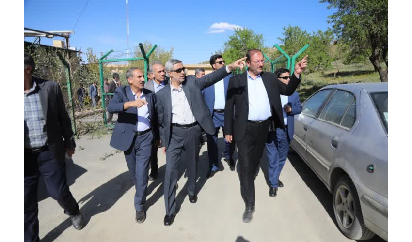 بازدید استاندارهمدان از ایستگاه معرف زوجی گنبد 