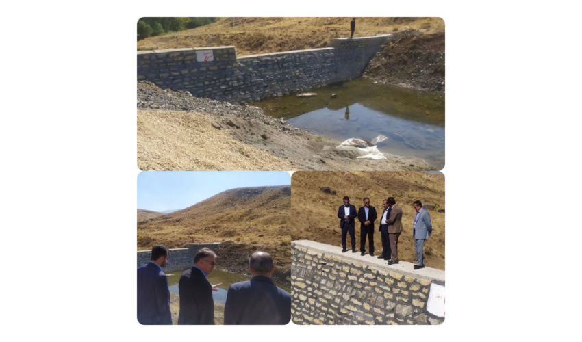 افتتاح دو پروژه بند آبخیزداری در مراتع سنگ سفید شهرستان بهار