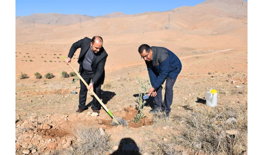 تشکیل انجن همیاران طبیعت دانش آموزی در مدرسه صداقت روستای کوریجان شهرستان کبودرآهنگ 