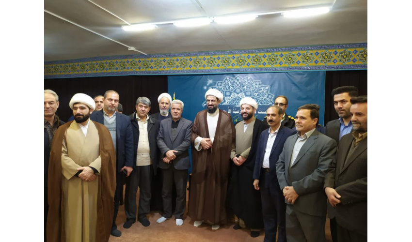  دیدار اعضای ستاد برگزاری هفته منابع طبیعی با نماینده محترم ولی فقیه در استان همدان