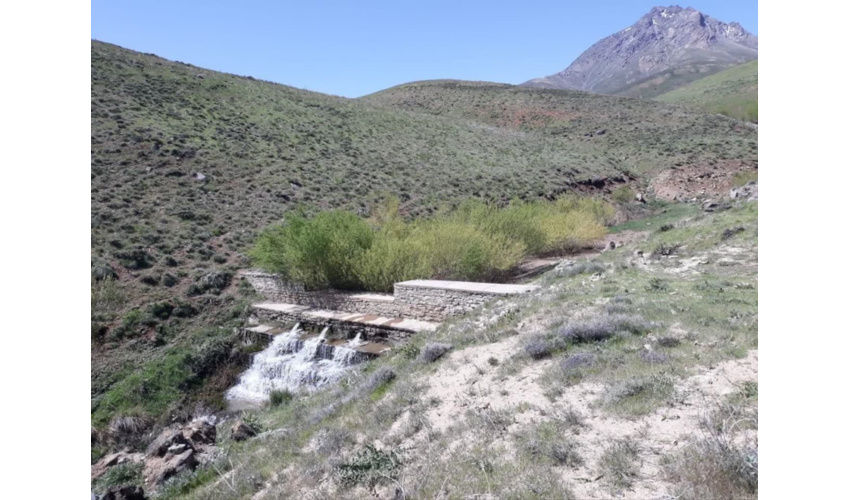 احداث ۶ بند رسوب‌گیر در حوضه‌های آبخیزداری بهار