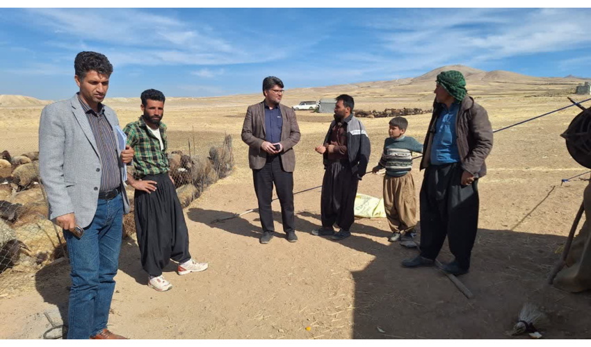  جلسه هم اندیشی با عشایر مستقر در پلاک قلعه آقا بیک ملایر