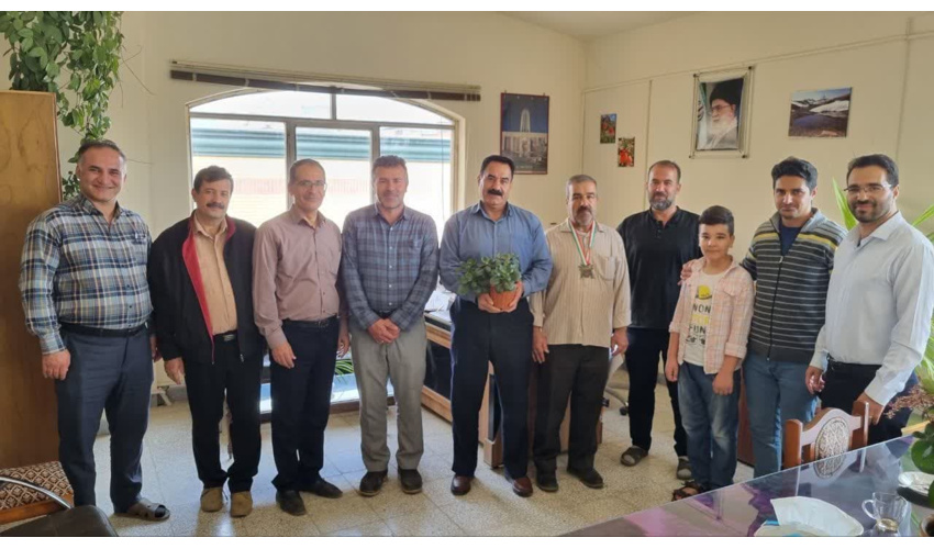 نشان برنز مسابقات آسیایی کاراته اصفهان ، بر گردن هدایت فضلی کارمند منابع طبیعی شهرستان بهار